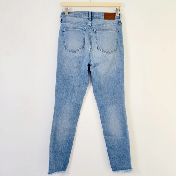 Madewell  9" High Rise Skinny Crop 30 Buttonfly Light Wash Raw Hem - Picture 9 of 11